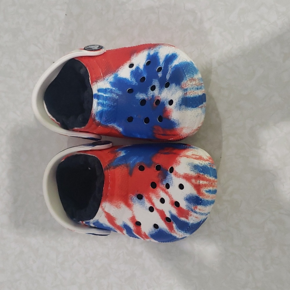 Toddler Crocs Red White Blue Tie Dye Fur Lined Clog Shoes size C5